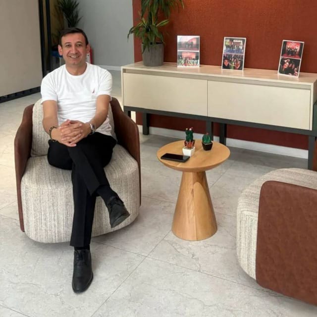 Tarık Öztürk Logosu